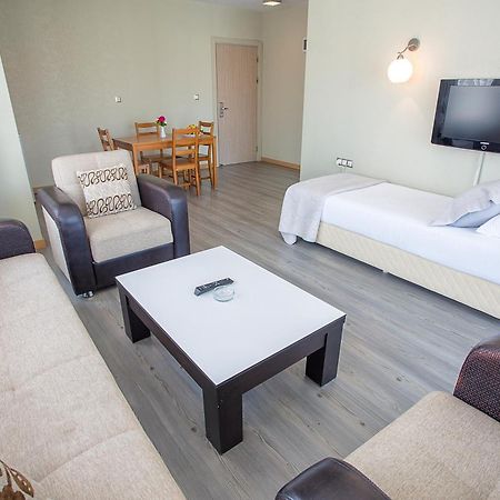 Cilek Marina Otel Çeşme Esterno foto