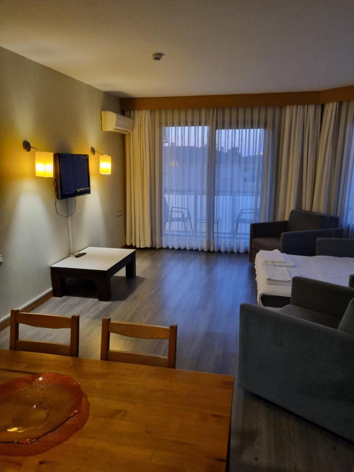 Cilek Marina Otel Çeşme Esterno foto
