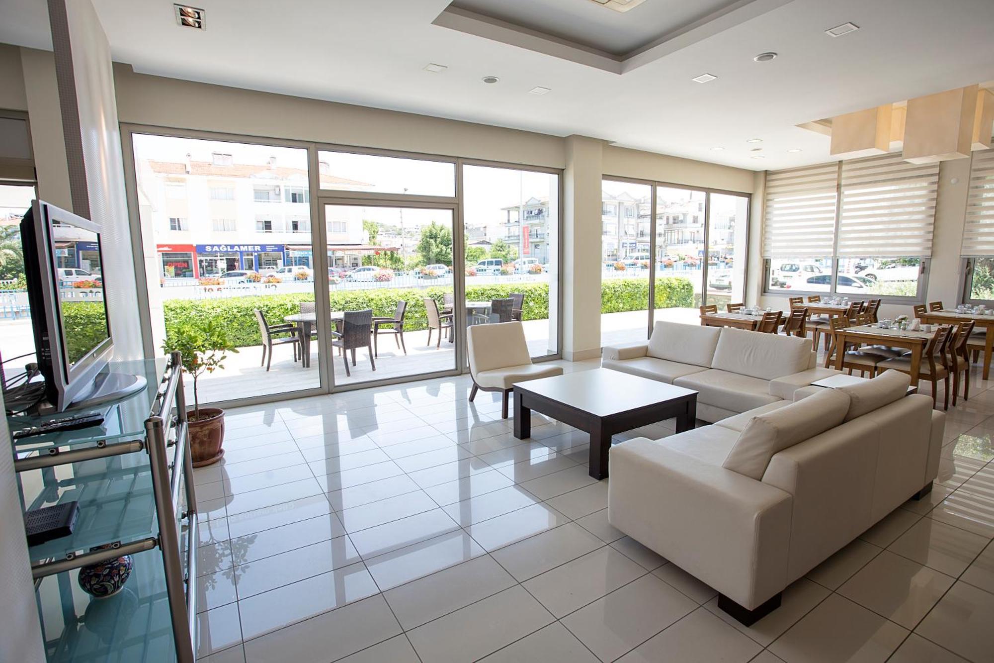 Cilek Marina Otel Çeşme Esterno foto